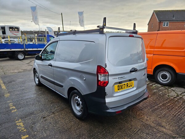 Used Ford Transit Courier 2017 for sale - 69555891: Photo 4