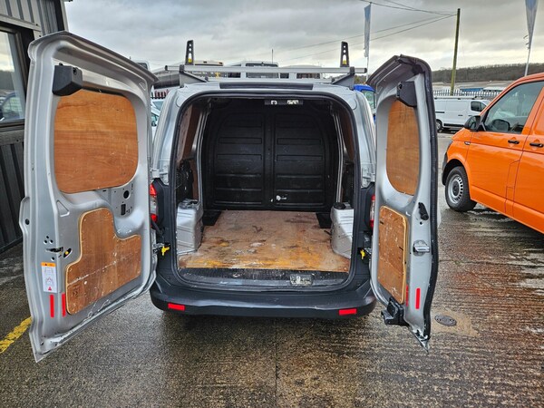 Used Ford Transit Courier 2017 for sale - 69555891: Photo 7