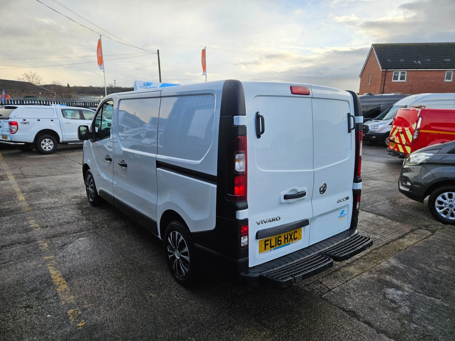 Used Vauxhall Vivaro 2016 for sale - 77159175: Photo 4