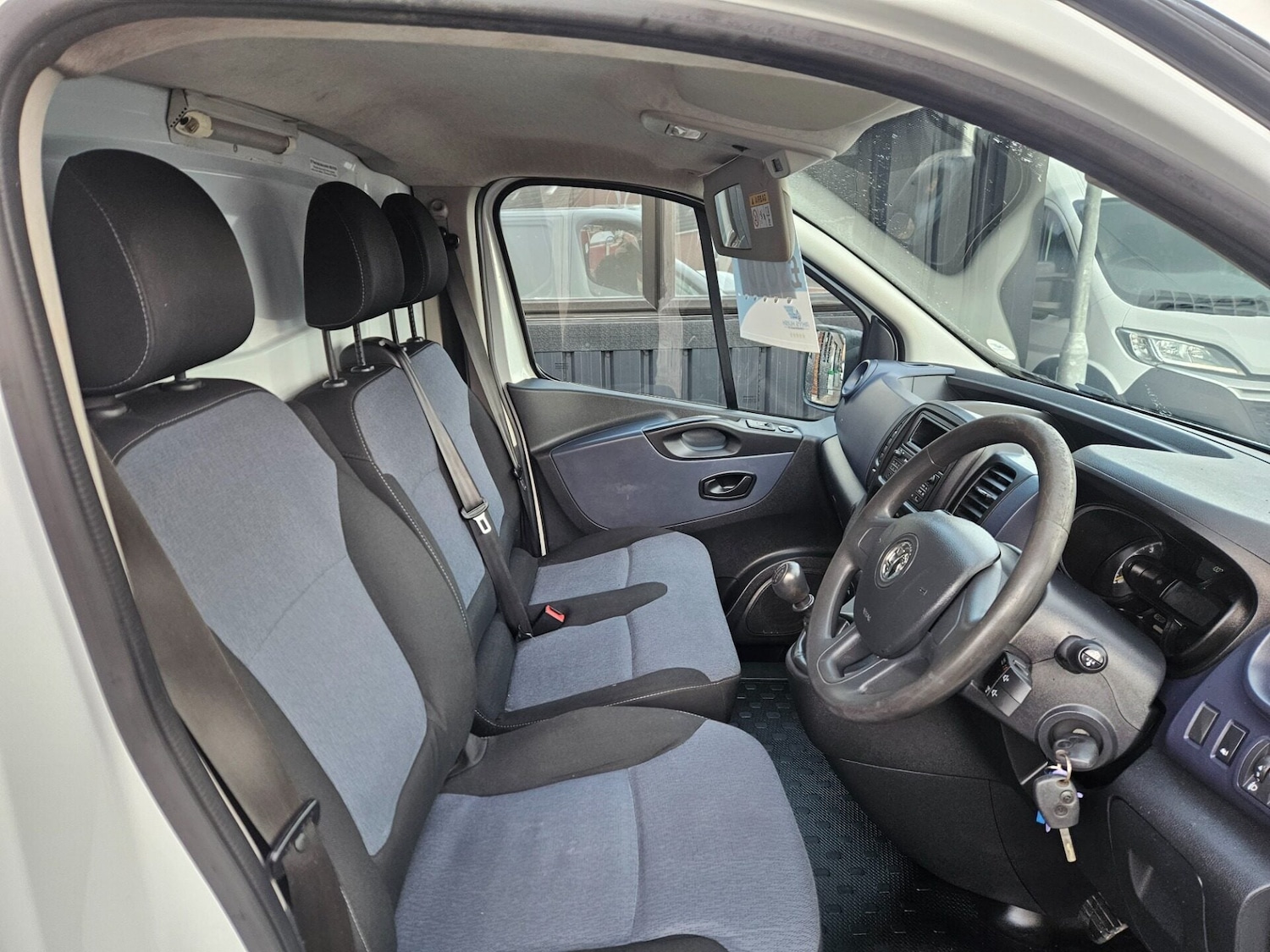 Used Vauxhall Vivaro 2016 for sale - 77159175: Photo 7