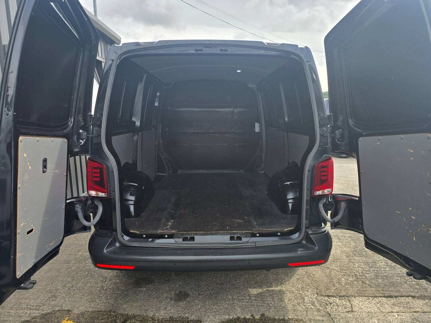 2021 21 VOLKSWAGEN TRANSPORTER