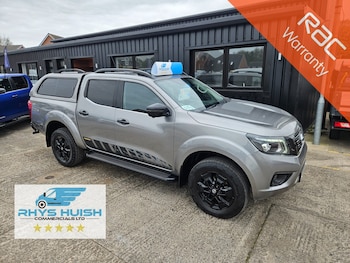 Nissan - Navara