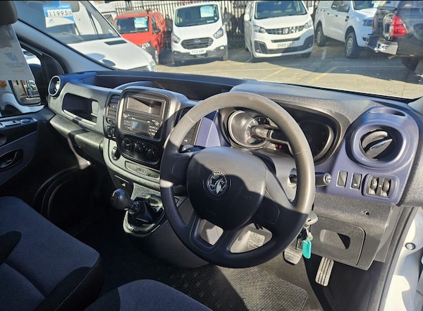 Used Vauxhall Vivaro 2018 for sale - 73300660: Photo 7