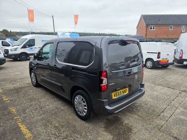 Used Vauxhall Combo 2020 for sale - 76263345: Photo 4
