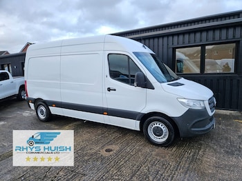 Mercedes-Benz Sprinter feature image