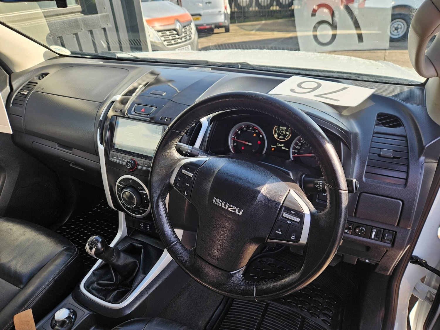 Used Isuzu D-Max 2018 for sale - 77662033: Photo 8