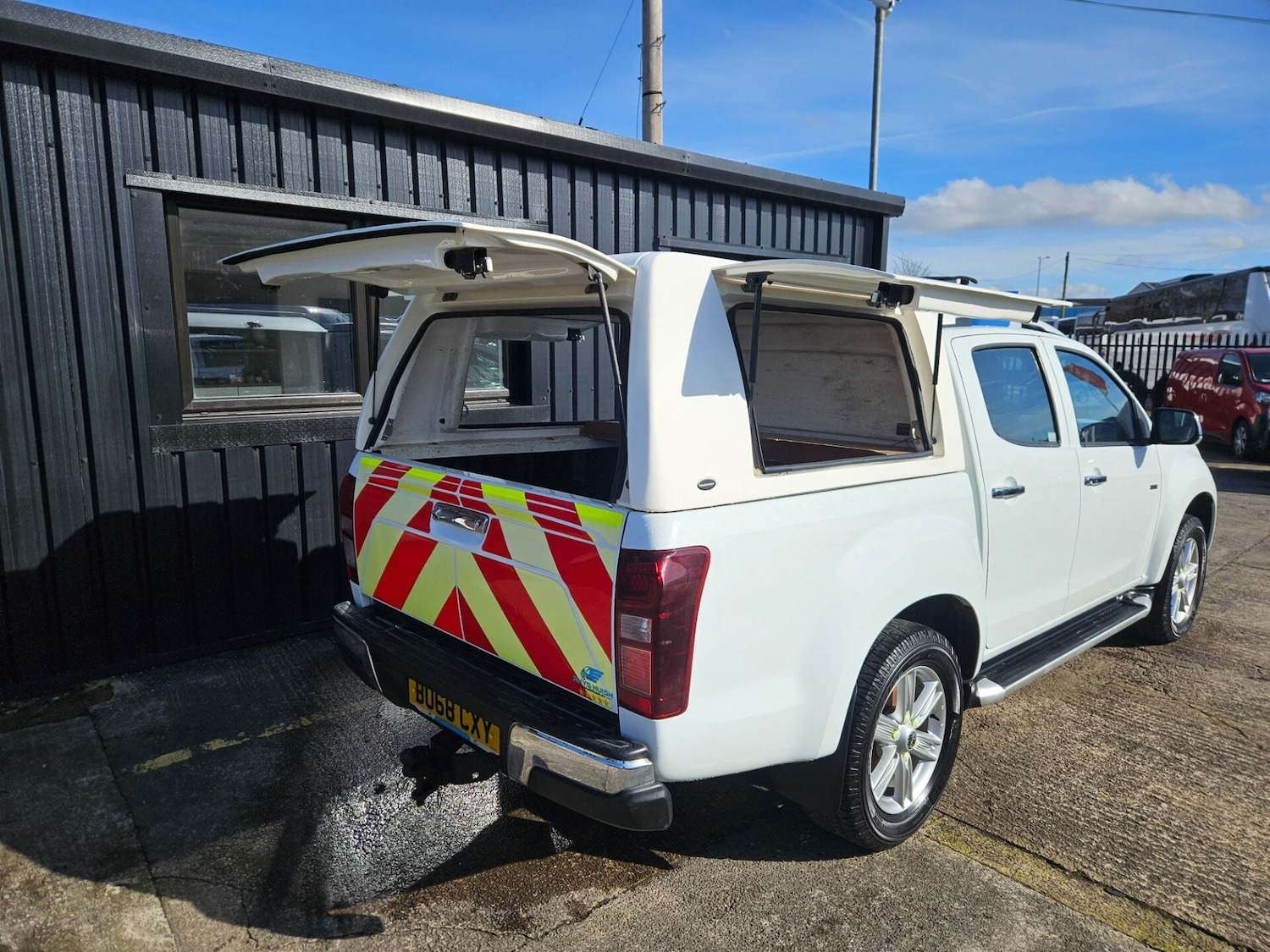 Used Isuzu D-Max 2018 for sale - 77662033: Photo 9