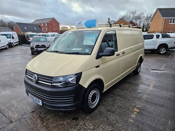 Used Volkswagen Transporter 2016 for sale - 77159176: Photo