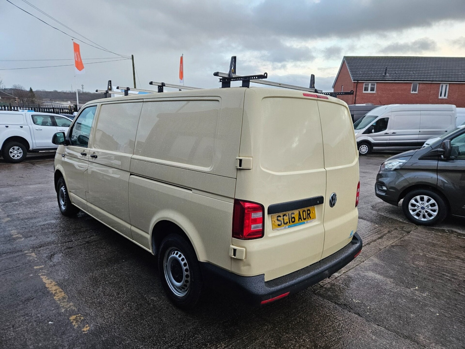 Used Volkswagen Transporter 2016 for sale - 77159176: Photo 4