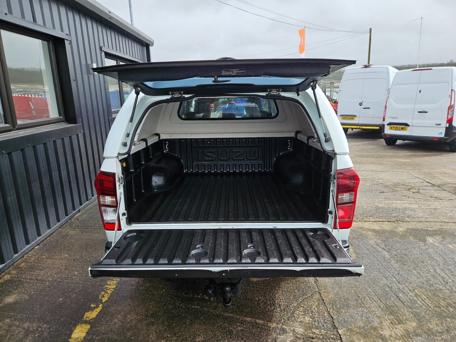Used Isuzu D-Max 2018 for sale - 78182650: Photo 9