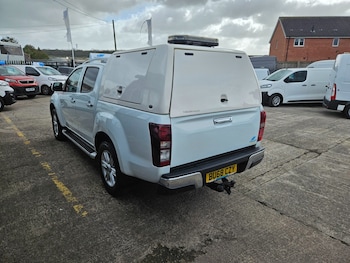 Used Isuzu D-Max 2018 for sale - 76177155: Photo