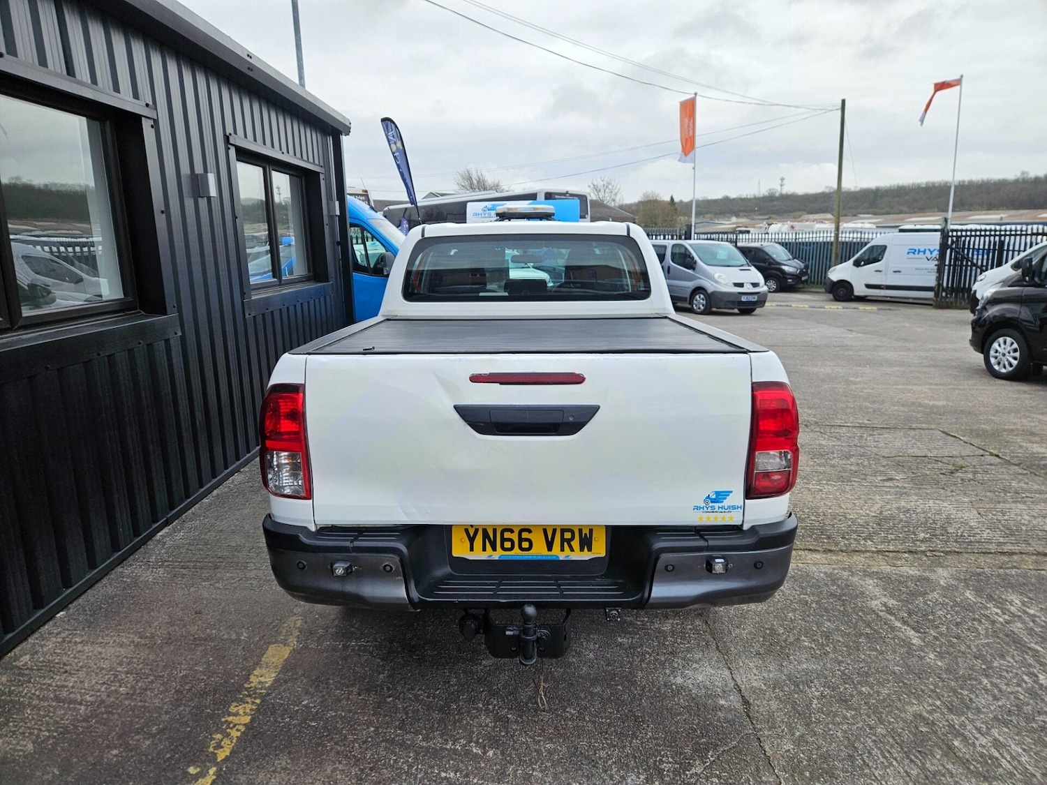 Used Toyota Hilux 2016 for sale - 78133183: Photo 5