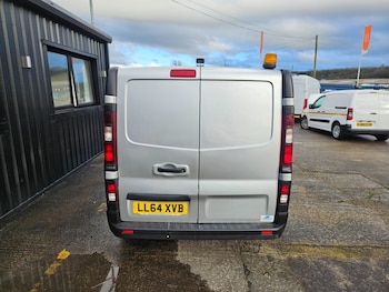 Used Vauxhall Vivaro 2015 for sale - 77701001: Photo