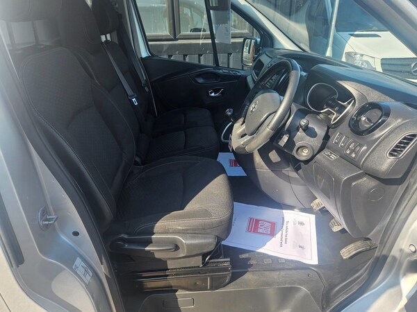 Used Vauxhall Vivaro 2017 for sale - 71838151: Photo 7