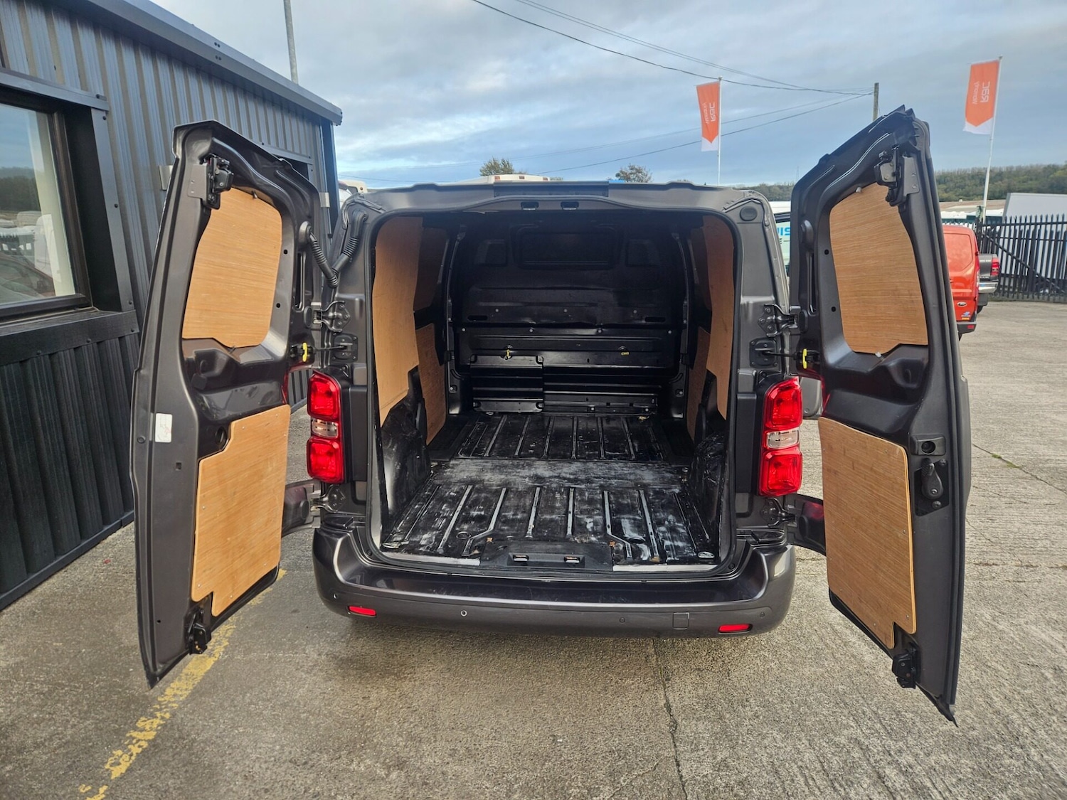 Used Vauxhall Vivaro 2020 for sale - 76243043: Photo 9