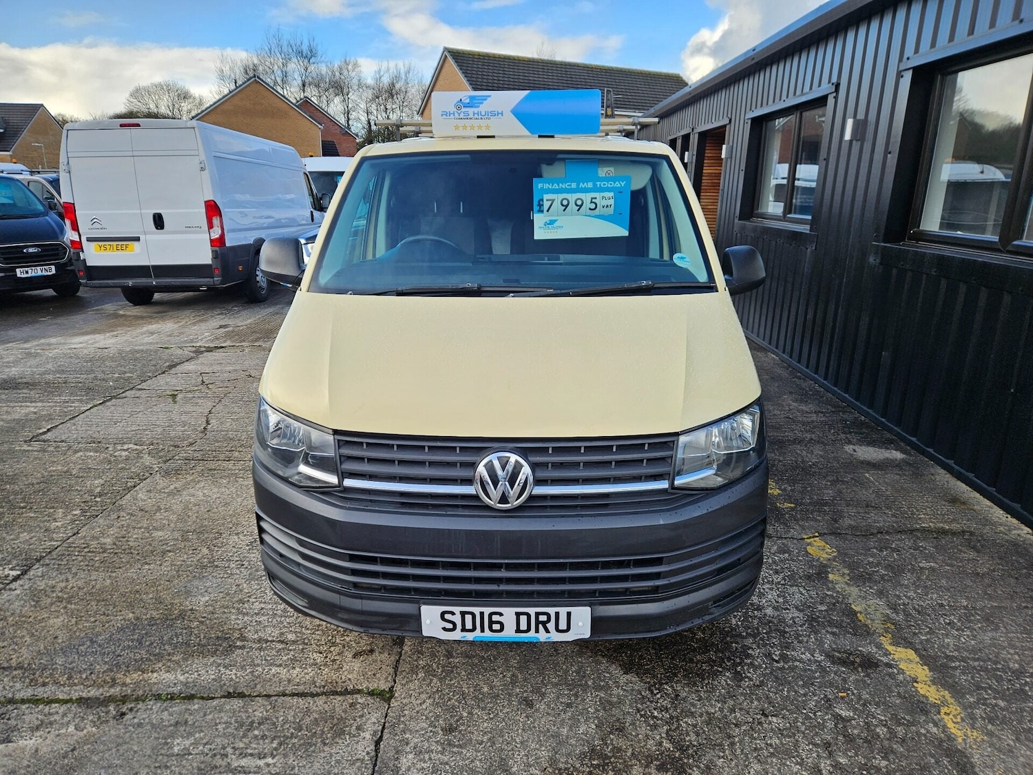 Used Volkswagen Transporter 2016 for sale - 76762053: Photo 2