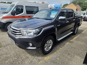 Used Toyota Hilux 2018 for sale - 75426399: Photo