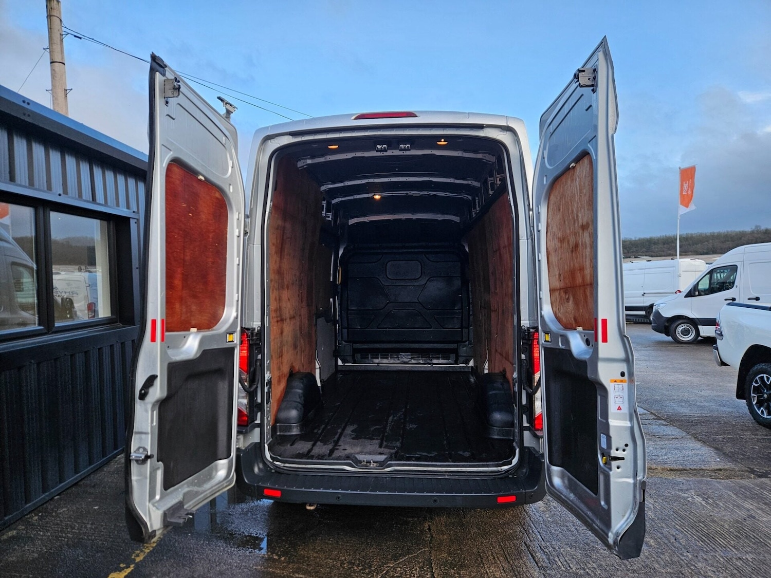 Used Ford Transit 2019 for sale - 77310530: Photo 9