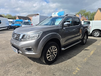 Used Nissan Navara 2019 for sale - 78327761: Photo