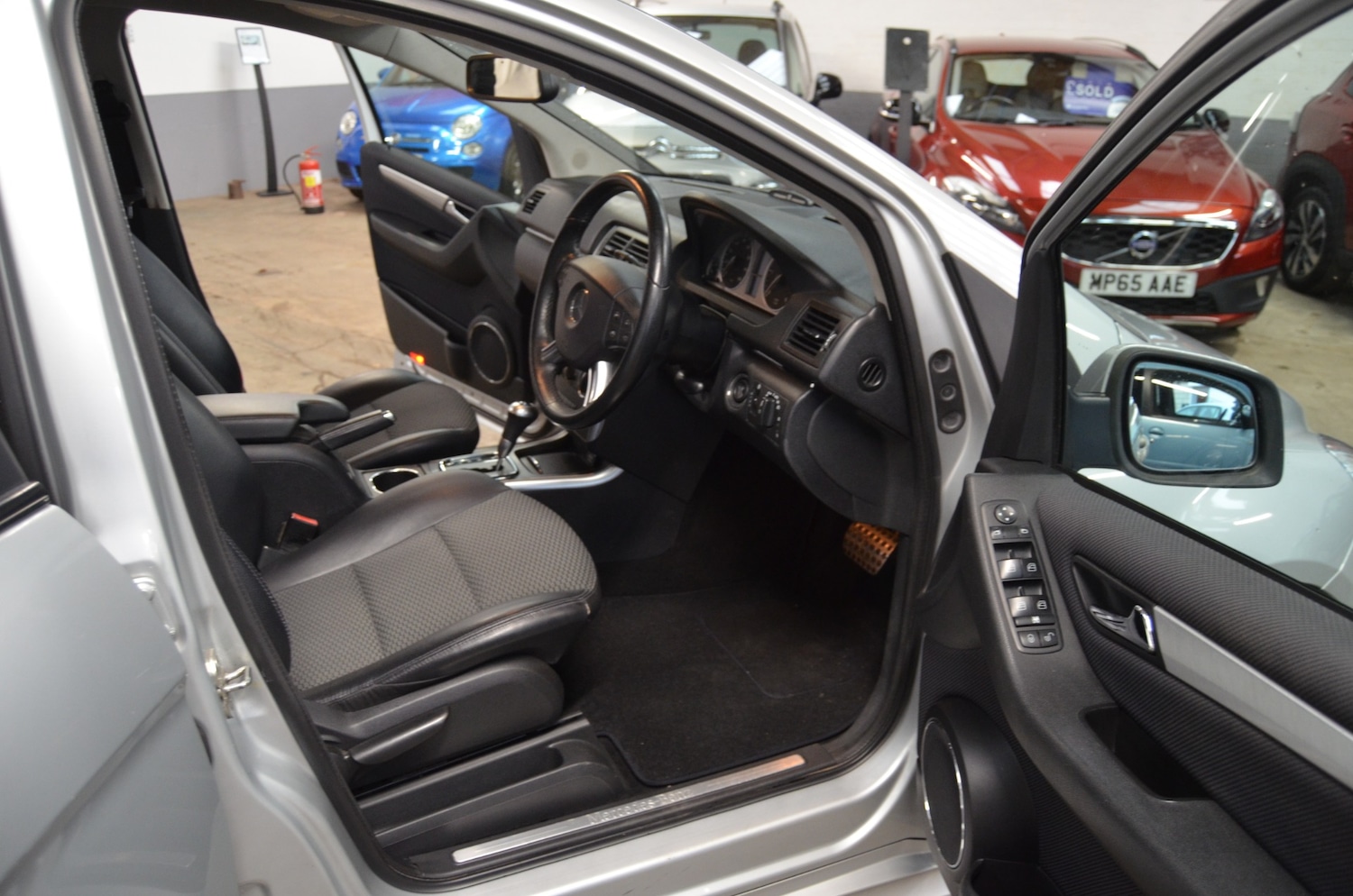 Used Mercedes-Benz B Class 2009 for sale - 77606860: Photo 11