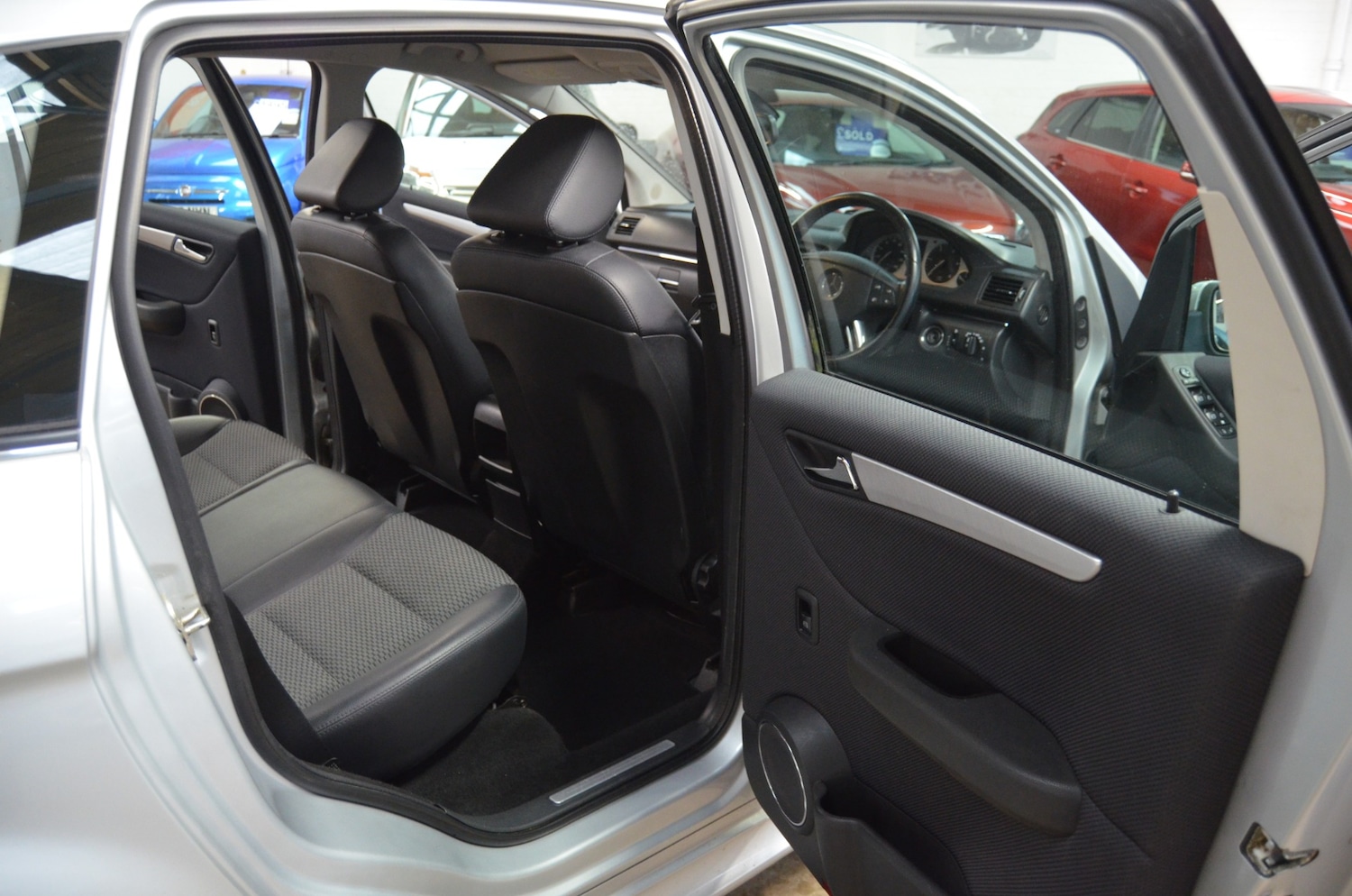 Used Mercedes-Benz B Class 2009 for sale - 77606860: Photo 9