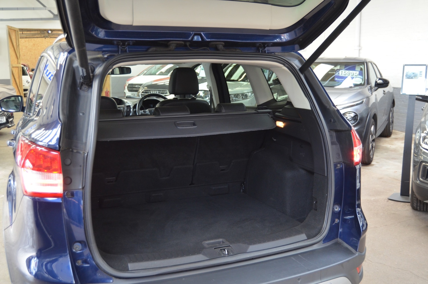 Used Ford Kuga 2013 for sale - 78026059: Photo 8