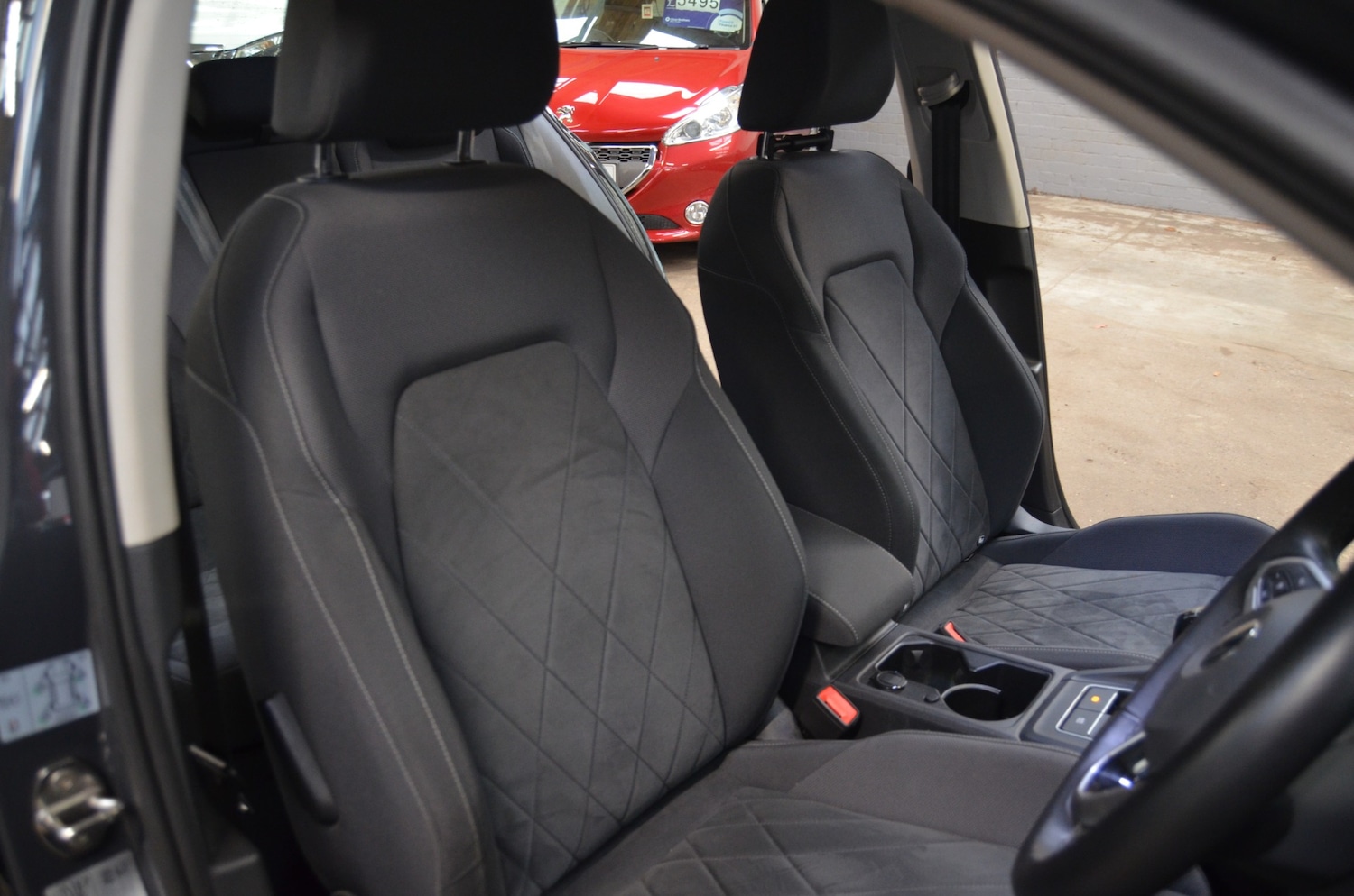 Used Volkswagen Golf 2020 for sale - 77032799: Photo 12