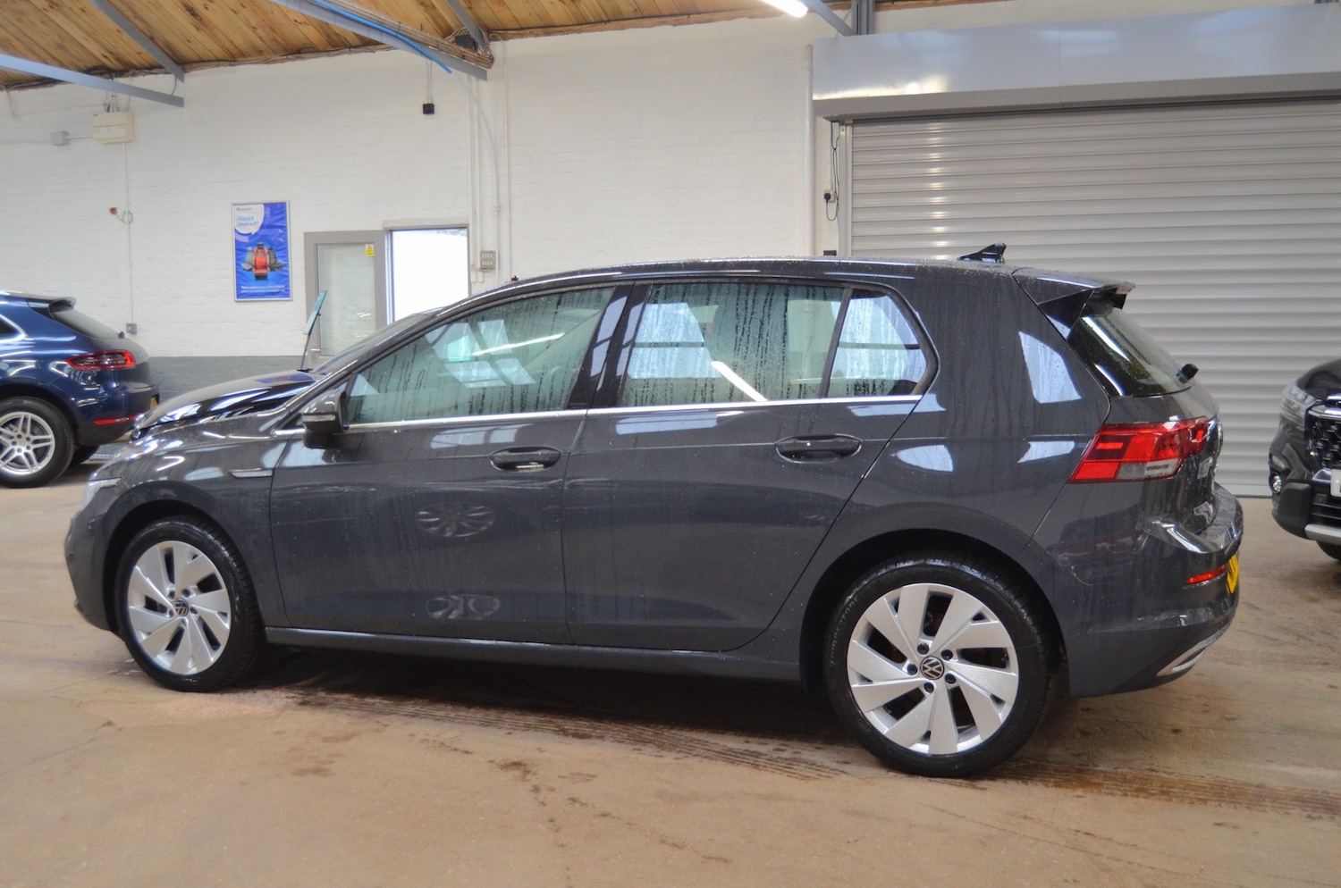 Used Volkswagen Golf 2020 for sale - 77032799: Photo 4