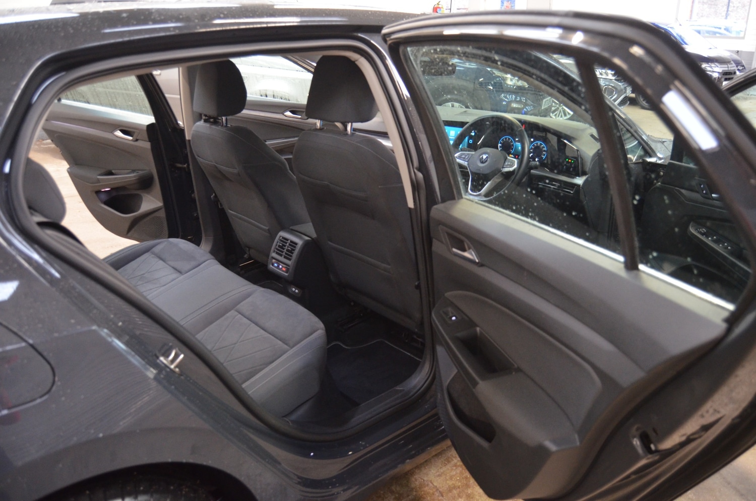 Used Volkswagen Golf 2020 for sale - 77032799: Photo 9