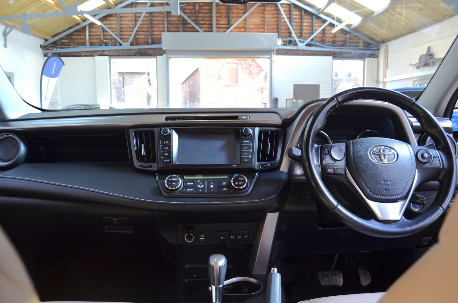 Used Toyota RAV4 2016 for sale - 77830527: Photo 14