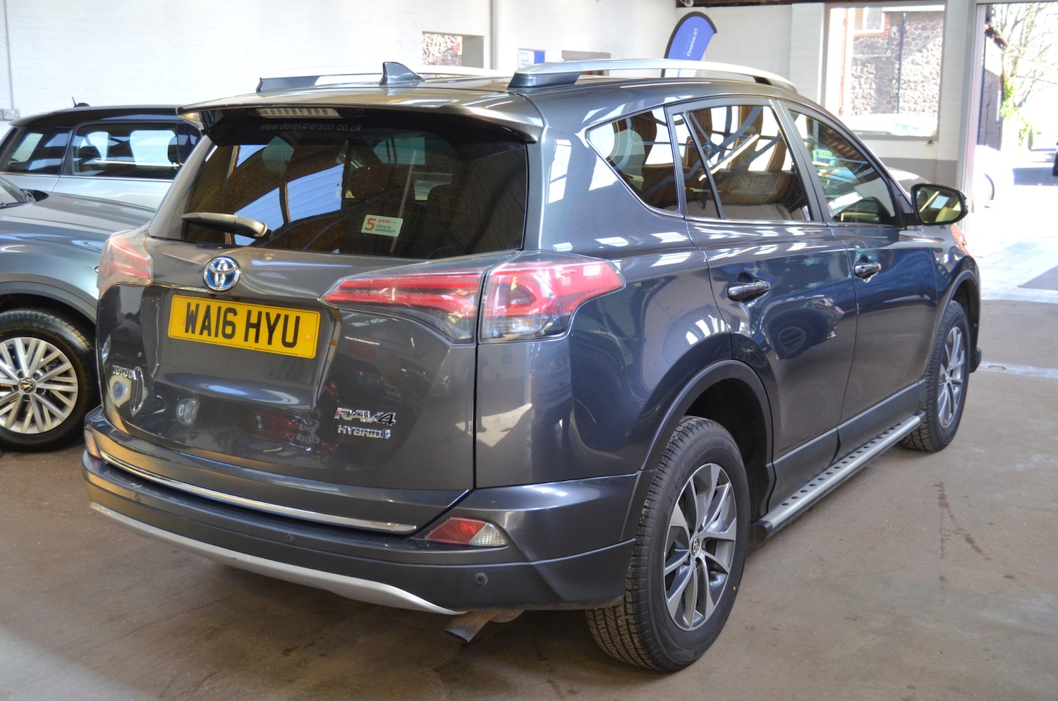 Used Toyota RAV4 2016 for sale - 77830527: Photo 6