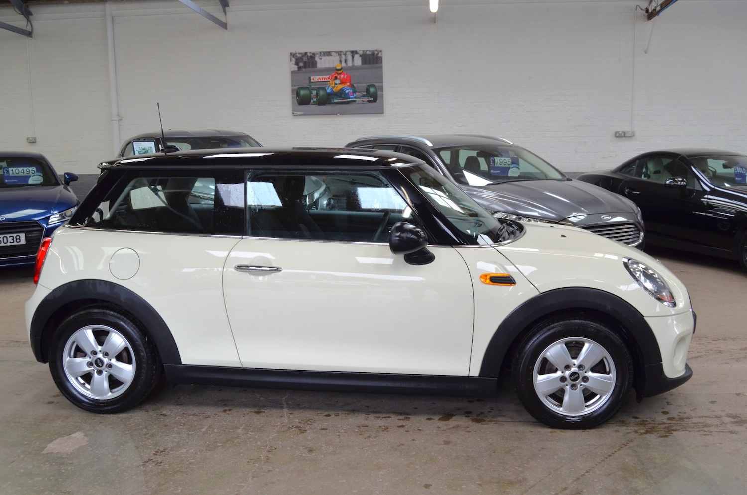 Used MINI Hatch 2014 for sale - 78190698: Photo 2