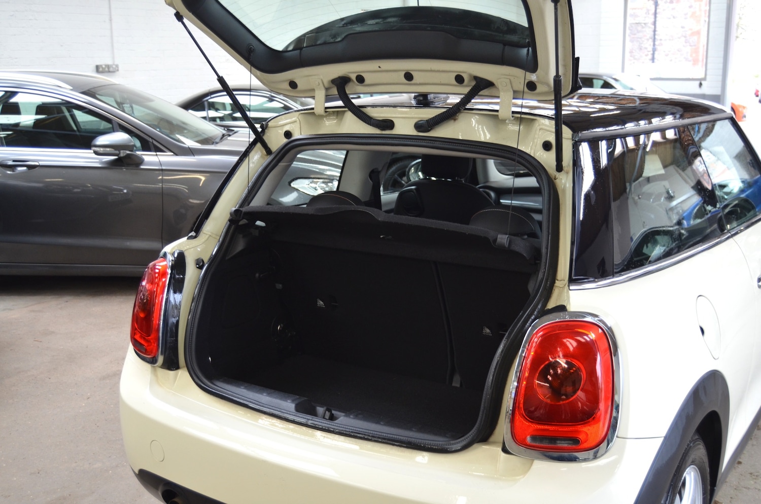 Used MINI Hatch 2014 for sale - 78190698: Photo 7