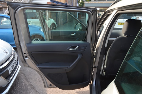 Used Skoda Yeti 2014 for sale - 75525431: Photo 16