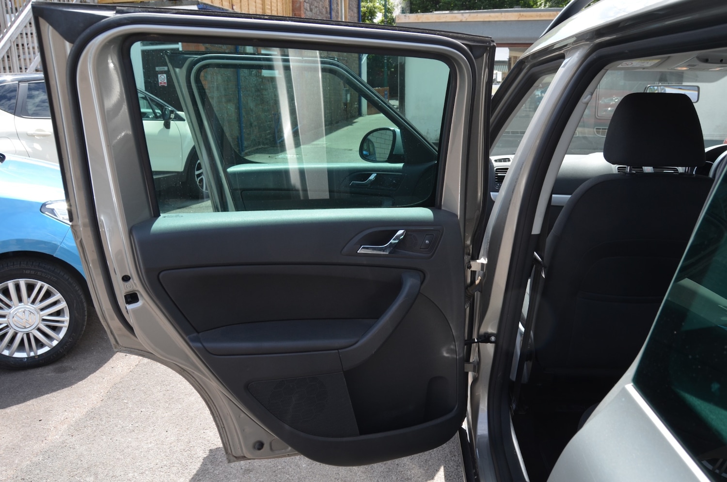 Vehicle 14