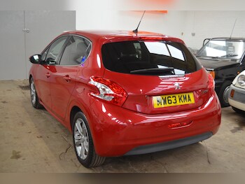 Used Peugeot 208 2013 for sale - 76860104: Photo