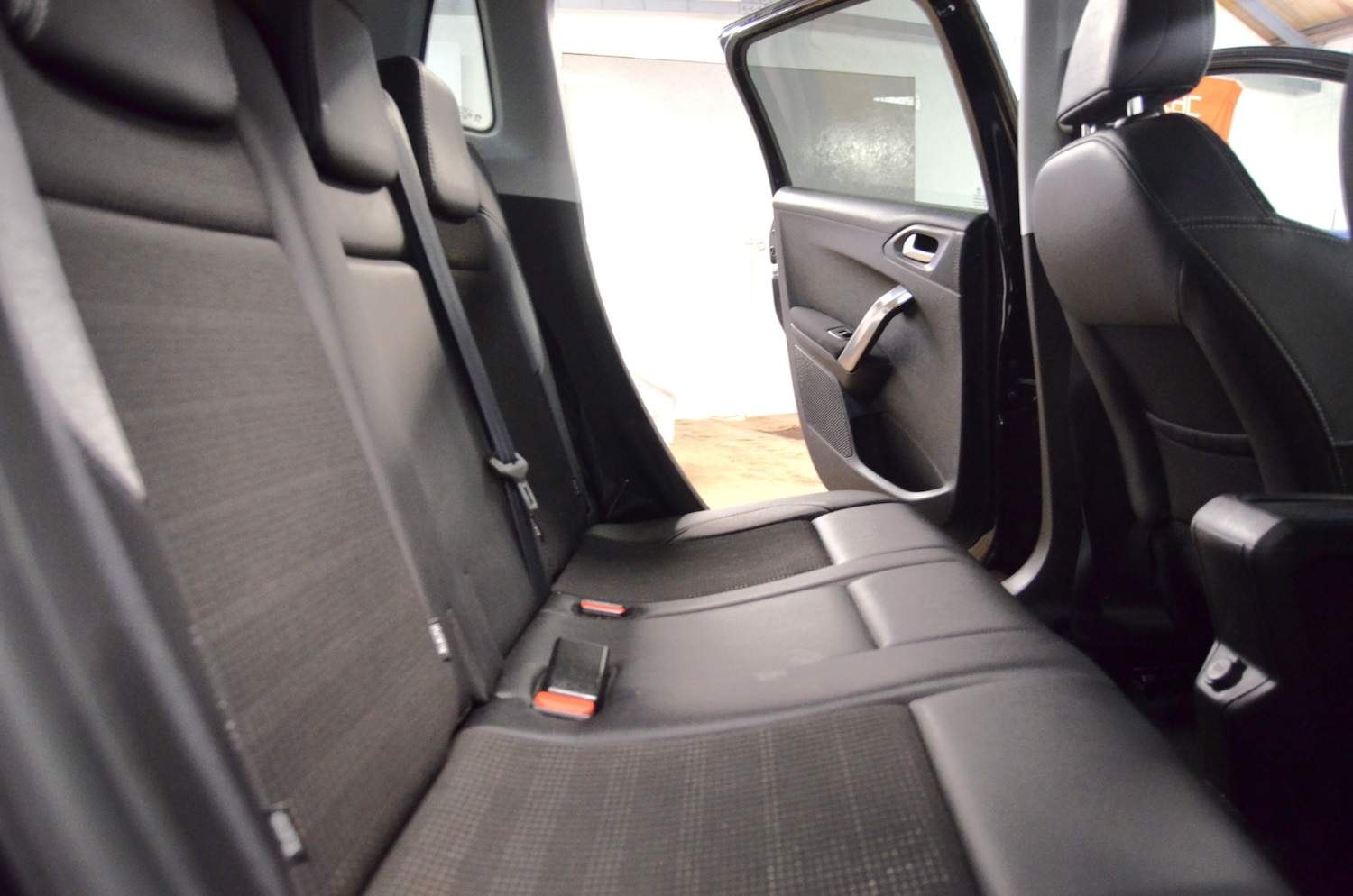 Used Peugeot 2008 2014 for sale - 77403692: Photo 10