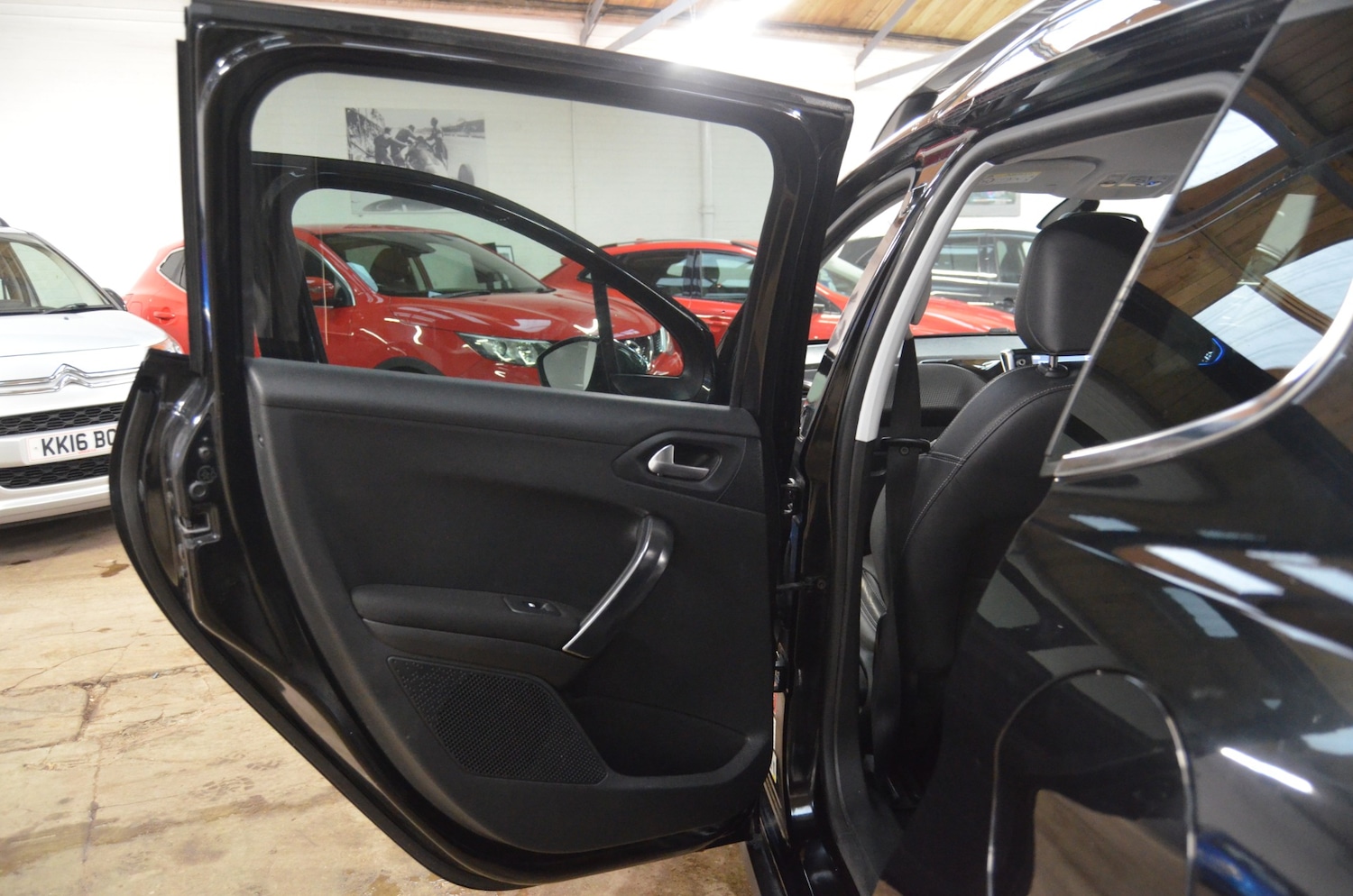 Used Peugeot 2008 2014 for sale - 77403692: Photo 14