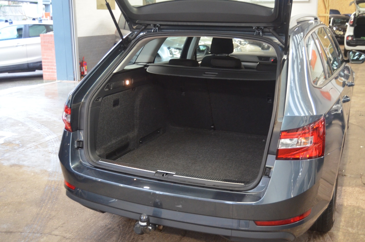 Used Skoda Superb 2019 for sale - 76541764: Photo 7