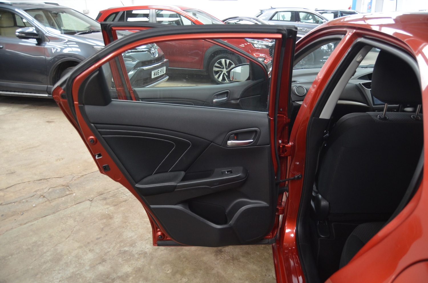 Used Honda Civic 2016 for sale - 77801861: Photo 14