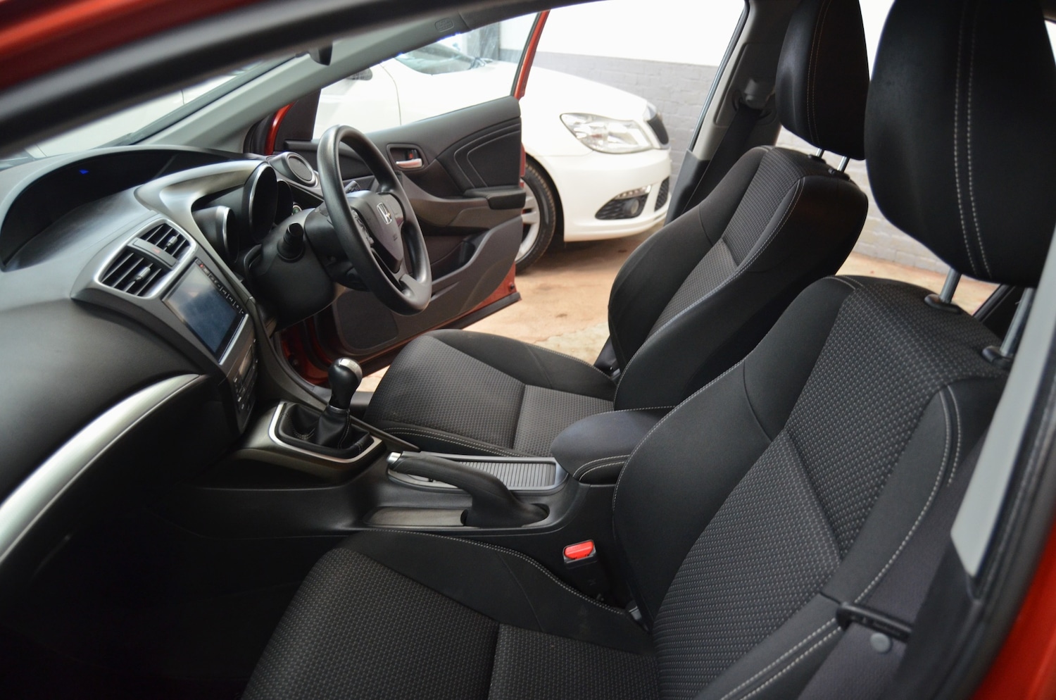 Used Honda Civic 2016 for sale - 77801861: Photo 18