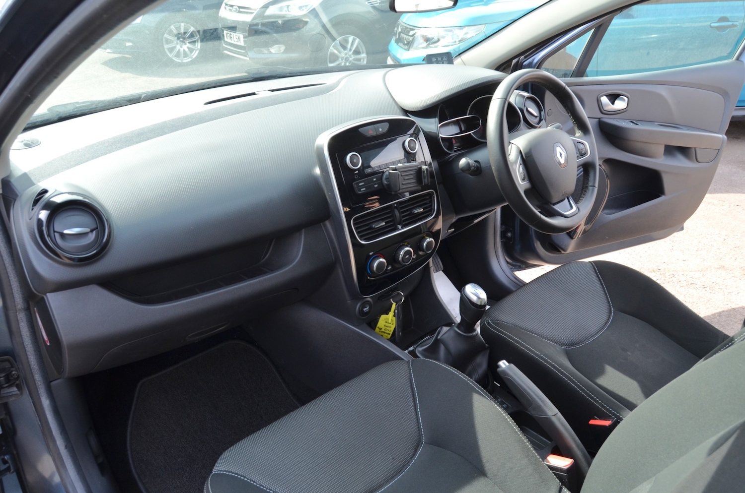 Used Renault Clio 2026 for sale - 78078355: Photo 25