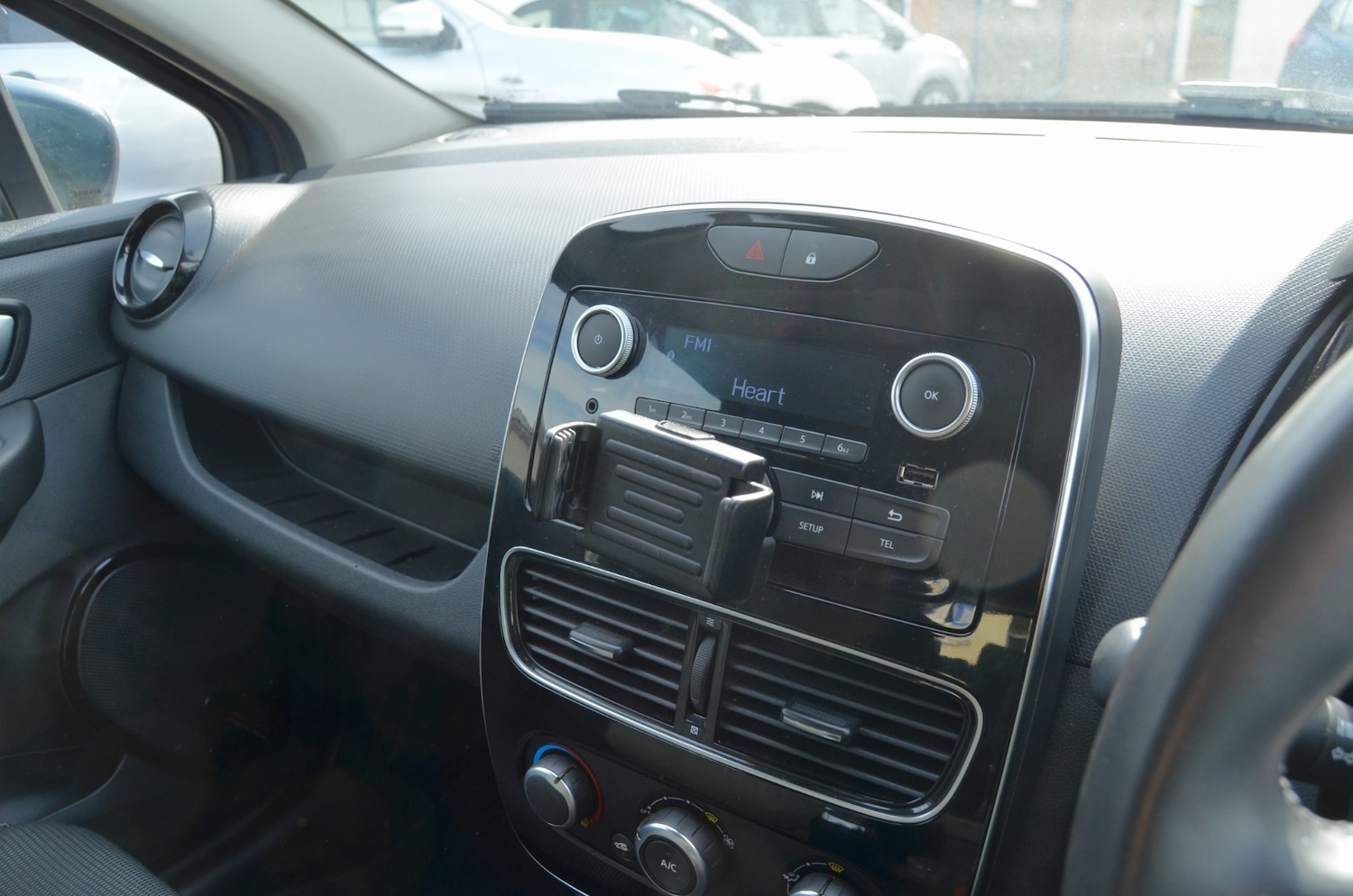 Used Renault Clio 2026 for sale - 78078355: Photo 26