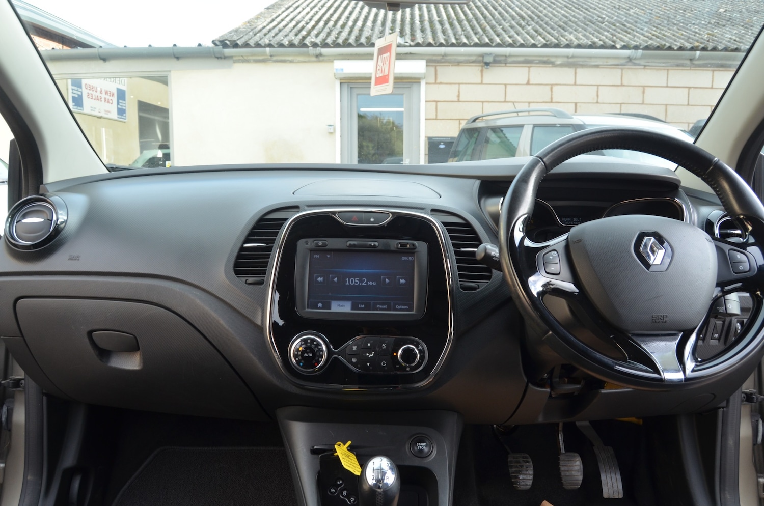 Used Renault Captur 2015 for sale - 75568732: Photo 10