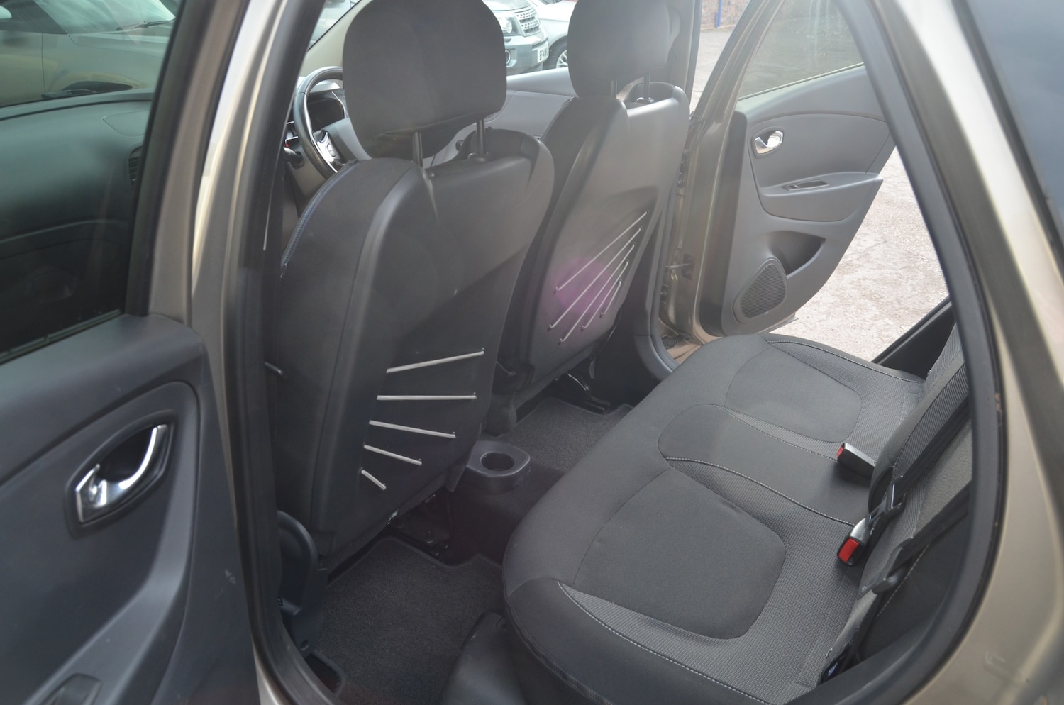 Used Renault Captur 2015 for sale - 75568732: Photo 8