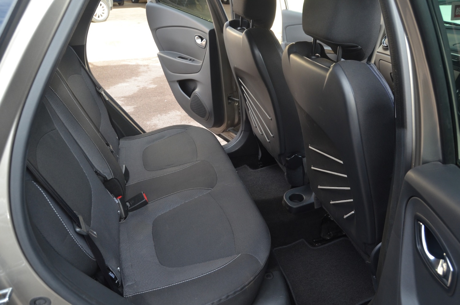 Used Renault Captur 2015 for sale - 75568732: Photo 9