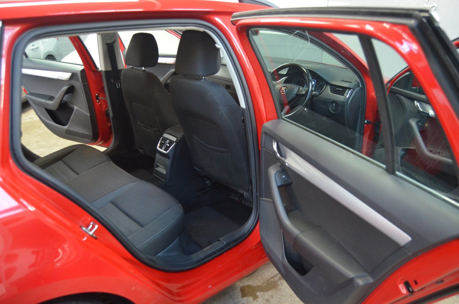 Used Skoda Octavia 2019 for sale - 76436356: Photo 8