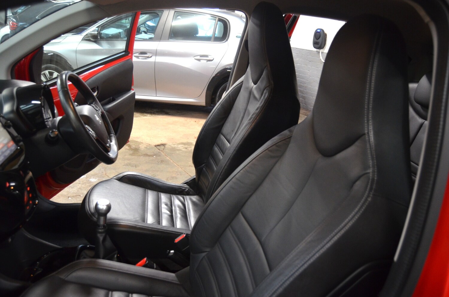 Used Peugeot 108 2014 for sale - 77502288: Photo 16