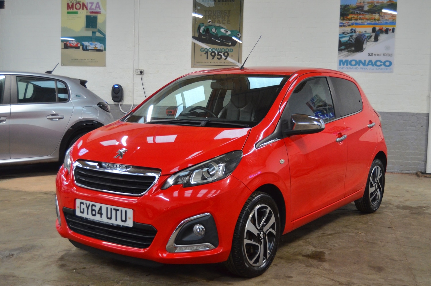 Used Peugeot 108 2014 for sale - 77502288: Photo 3