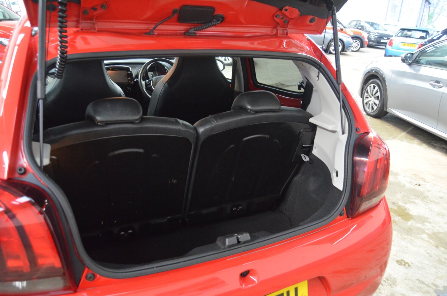 Used Peugeot 108 2014 for sale - 77502288: Photo 8